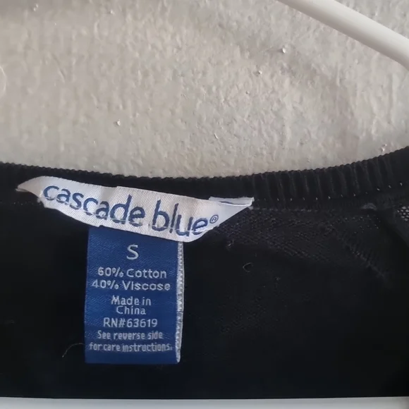 Women's Buttondown Cardigan - Picture 4 of 4